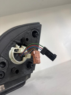 RETROVISOR IZQUIERDO