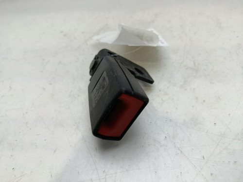 ENGANCHE CINTURON TRASERO IZQUIERDO OPEL CORSA D 