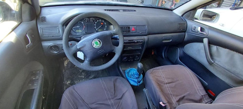 SKODA OCTAVIA BERLINA (1U2) — автомобиль-донор на запчасти 