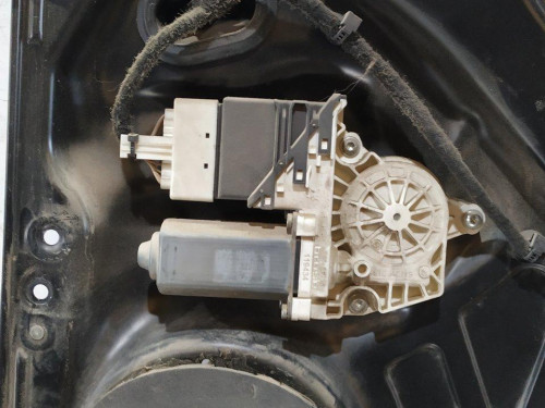  ELEVALUNAS TRASERO DERECHO VOLKSWAGEN PASSAT VARIANT (3C5) 
