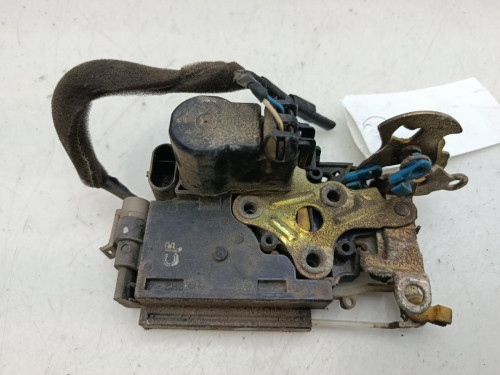 CERRADURA PUERTA DELANTERA DERECHA CHEVROLET KALOS 