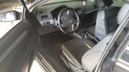 OPEL ASTRA H BERLINA — Donor Vehicle for Used Parts 