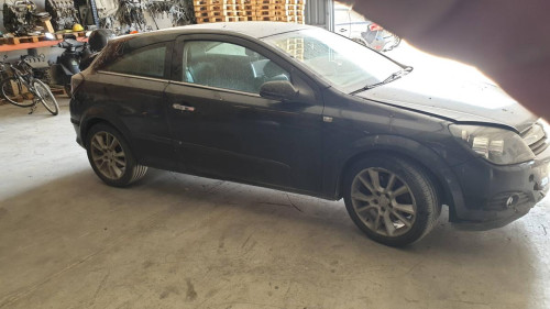 OPEL ASTRA H BERLINA — Donor Vehicle for Used Parts 