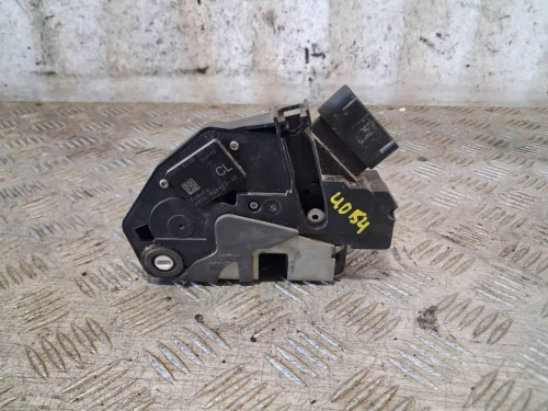 CERRADURA PUERTA TRASERA DERECHA 