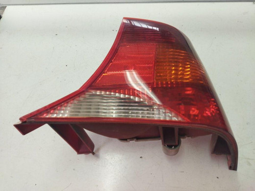 PILOTO TRASERO DERECHO Ford FOCUS BERLINA (CAK) 