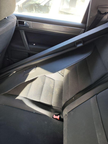  VOLKSWAGEN TOUAREG (7LA) 