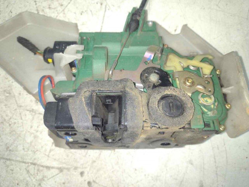  CERRADURA PUERTA TRASERA DERECHA Volkswagen POLO IV (9N1) 