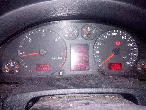  AUDI A6 BERLINA (4B2) 