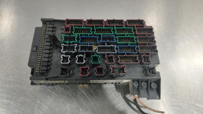 CAJA RELES / FUSIBLES, MERCEDES-BENZ, CLASE ML (BM 163)