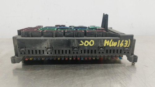  CAJA RELES / FUSIBLES, MERCEDES-BENZ, CLASE ML (BM 163) 