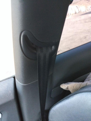 CINTURON SEGURIDAD DELANTERO DERECHO