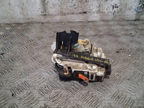 CERRADURA PUERTA DELANTERA IZQUIERDA 