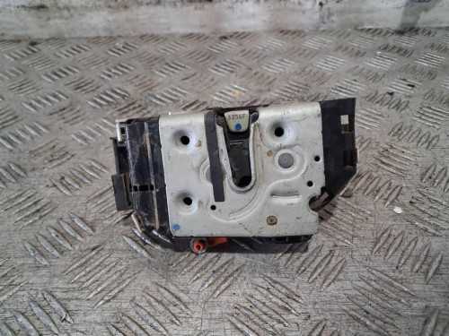 CERRADURA PUERTA DELANTERA IZQUIERDA 