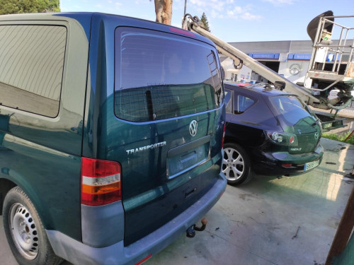 VOLKSWAGEN T5 TRANSPORTER FURGÓN/COMBI (7H) — Donor Vehicle for Used Parts 