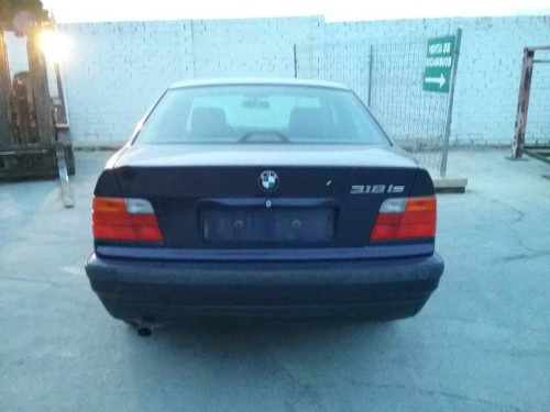  BMW SERIE 3 BERLINA (E36) 