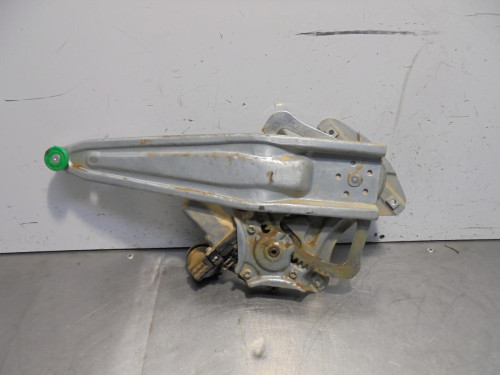 ELEVALUNAS TRASERO DERECHO TOYOTA AURIS (E18) 