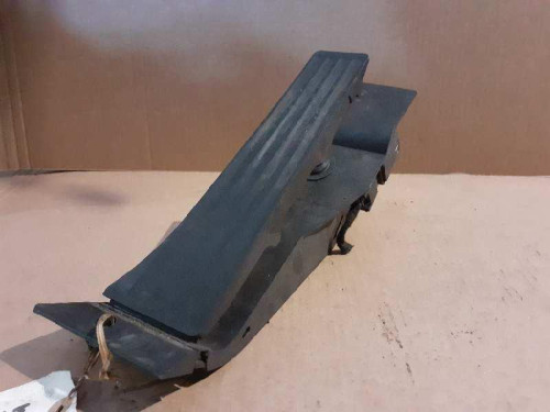  PEDAL ACELERADOR 