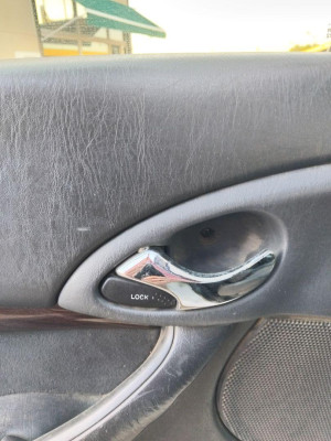 MANETA INTERIOR TRASERA IZQUIERDA Ford Focus Familiar (CAK)(1998->)