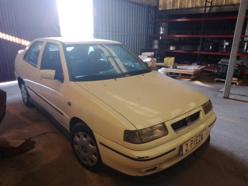 SEAT TOLEDO (1L) — vehículo donante para recambios 
