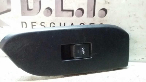MANDO ELEVALUNAS TRASERO IZQUIERDO TOYOTA LAND CRUISER (J15) 