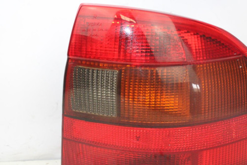 PILOTO TRASERO DERECHO Opel ASTRA F BERLINA 