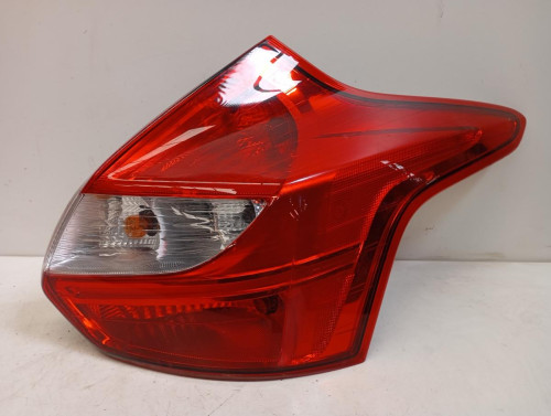 PILOTO TRASERO DERECHO Ford FOCUS BERLINA (CB8) 