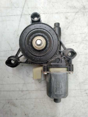 MOTOR ELEVALUNAS DELANTERO IZQUIERDO