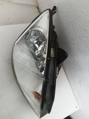 FARO DERECHO, FORD, FOCUS BERLINA (CAK)