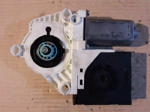  MOTOR ELEVALUNAS DELANTERO IZQUIERDO 