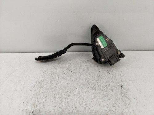 PEDAL ACELERADOR 