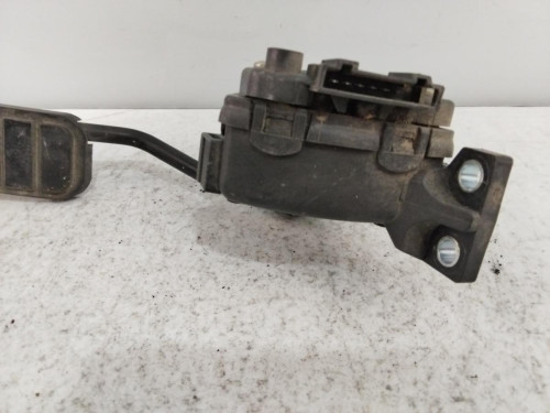 PEDAL ACELERADOR 