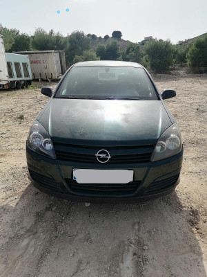 OPEL ASTRA H BERLINA