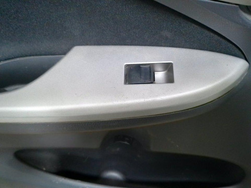  MANDO ELEVALUNAS TRASERO IZQUIERDO TOYOTA COROLLA (E15) 