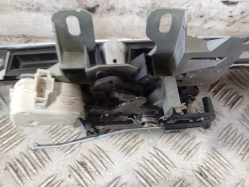 CERRADURA MALETERO / PORTON 