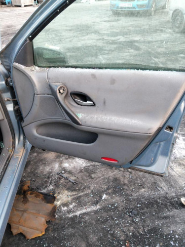 GUARNECIDO PUERTA DELANTERA DERECHA Renault LAGUNA II (BG0) 