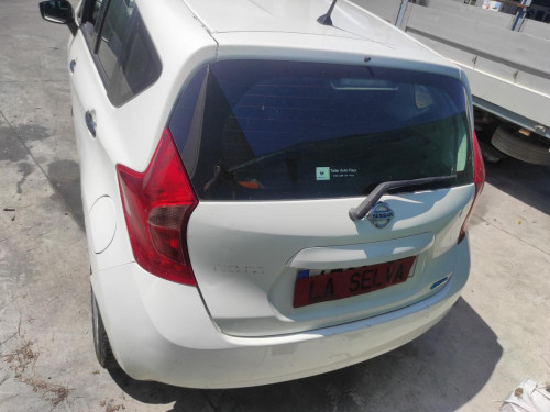 NISSAN NOTE (E12) — vehículo donante para recambios 