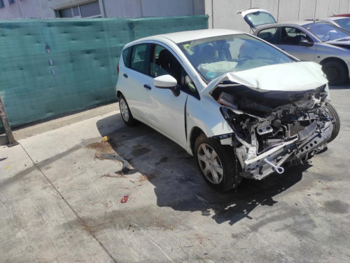 NISSAN NOTE (E12) — vehículo donante para recambios 