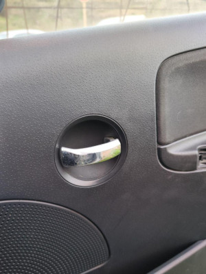 MANETA INTERIOR DELANTERA DERECHA