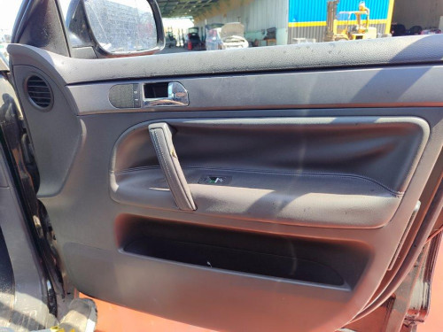  VOLKSWAGEN TOUAREG (7LA) 