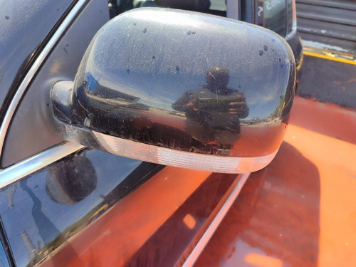  VOLKSWAGEN TOUAREG (7LA) 