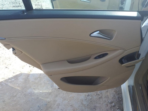 MERCEDES-BENZ CLS (BM 219) — vehículo donante para recambios 