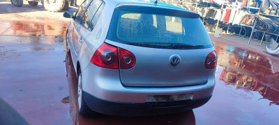VOLKSWAGEN GOLF V (1K1)(10.2003)