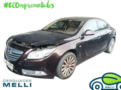 OPEL INSIGNIA BERLINA