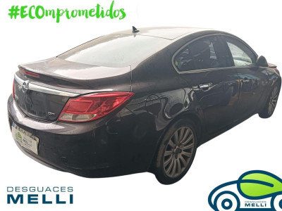 OPEL INSIGNIA BERLINA