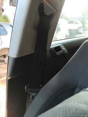CINTURON SEGURIDAD DELANTERO DERECHO