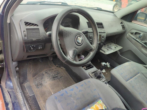 SEAT CORDOBA VARIO (6K5) — vehículo donante para recambios 