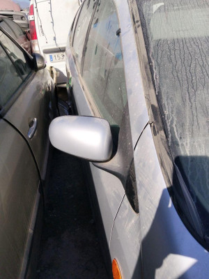 RETROVISOR DERECHO
