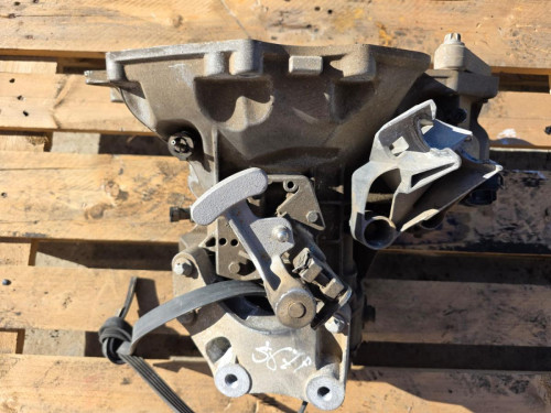  CAJA CAMBIOS OPEL CORSA E 