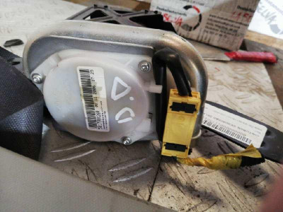 CINTURON SEGURIDAD DELANTERO DERECHO
