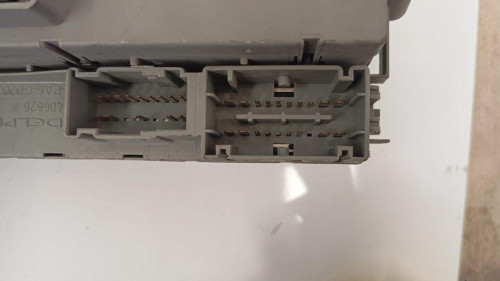  CAJA RELES / FUSIBLES, LANCIA, DELTA (181) 